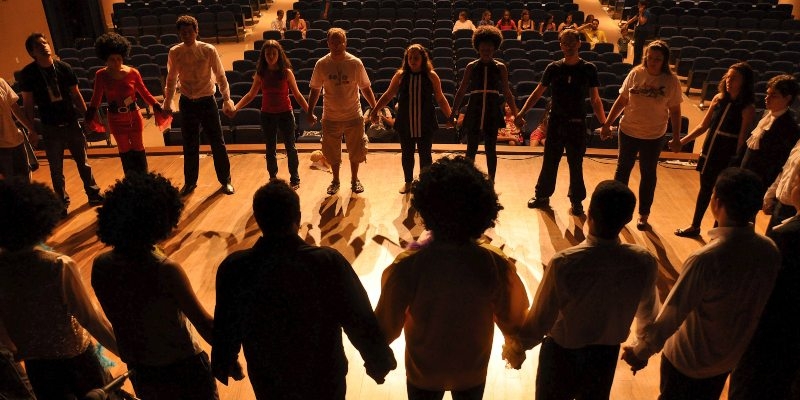 La Caixa torna o autismo visível através do teatro social